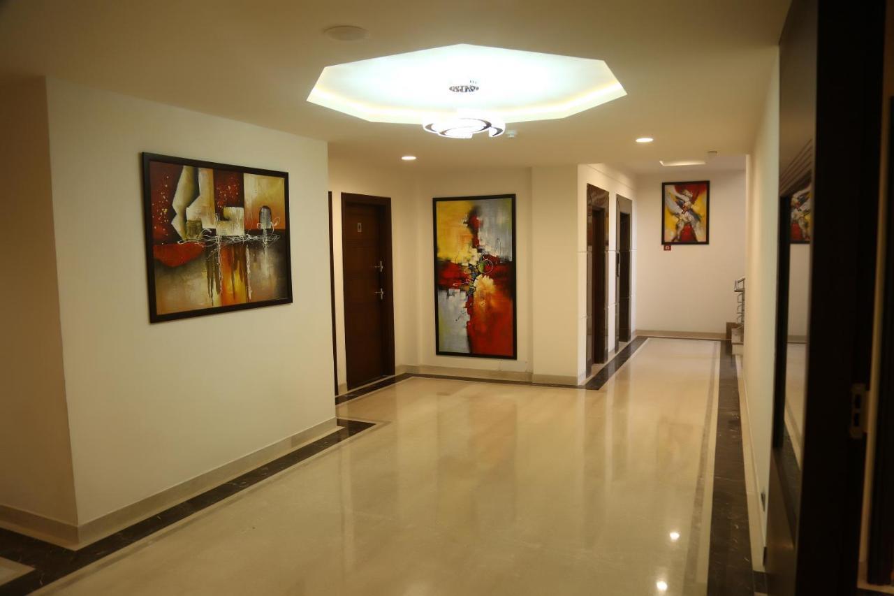 Hotel Imperia Suites Dzsálandhár Kültér fotó