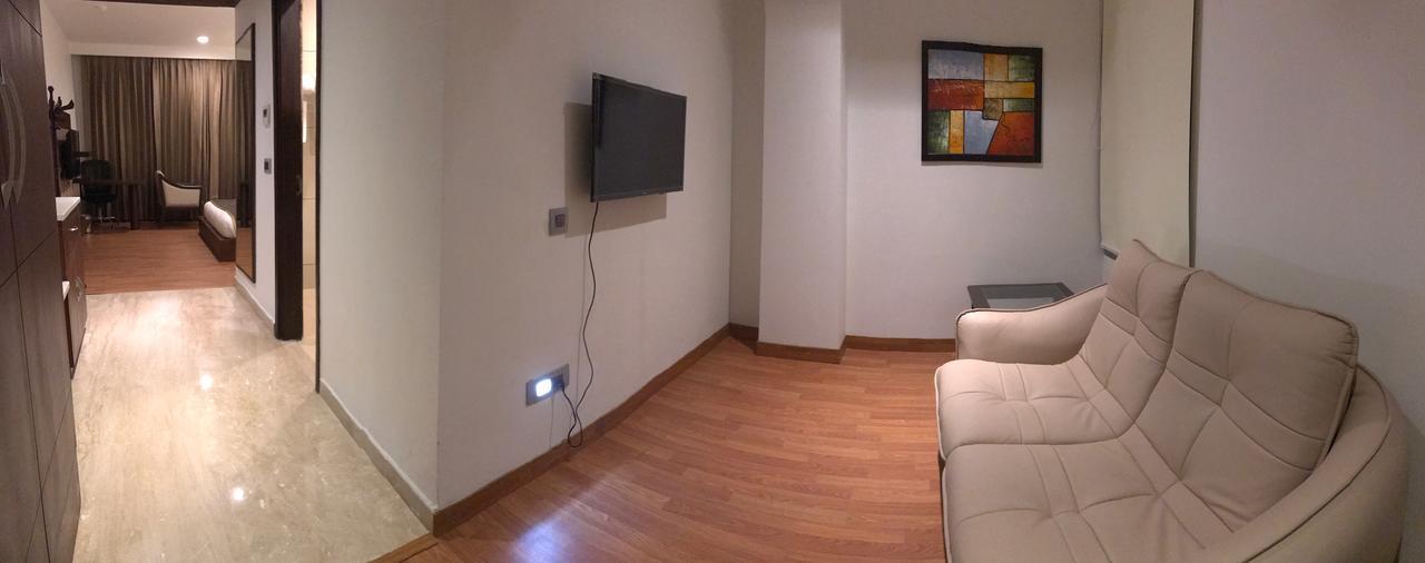 Hotel Imperia Suites Dzsálandhár Kültér fotó