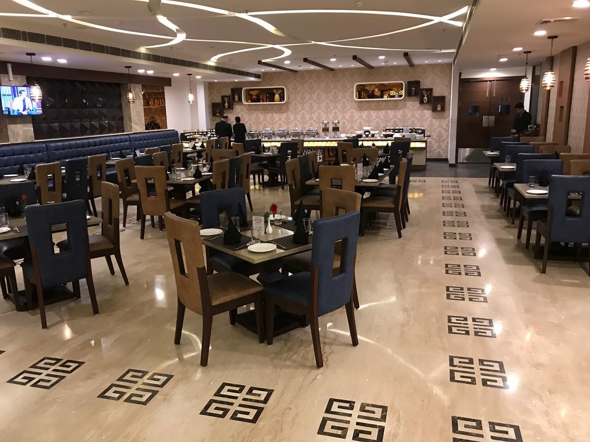Hotel Imperia Suites Dzsálandhár Kültér fotó