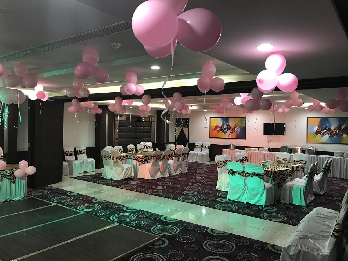 Hotel Imperia Suites Dzsálandhár Kültér fotó