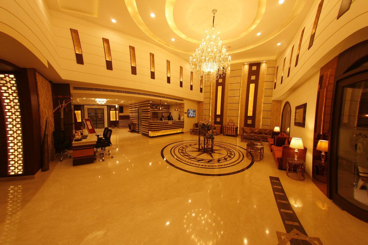 Hotel Imperia Suites Dzsálandhár Kültér fotó
